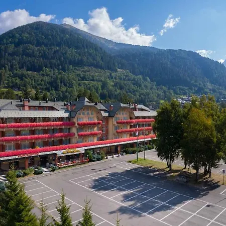 Aparthotel Club 4*